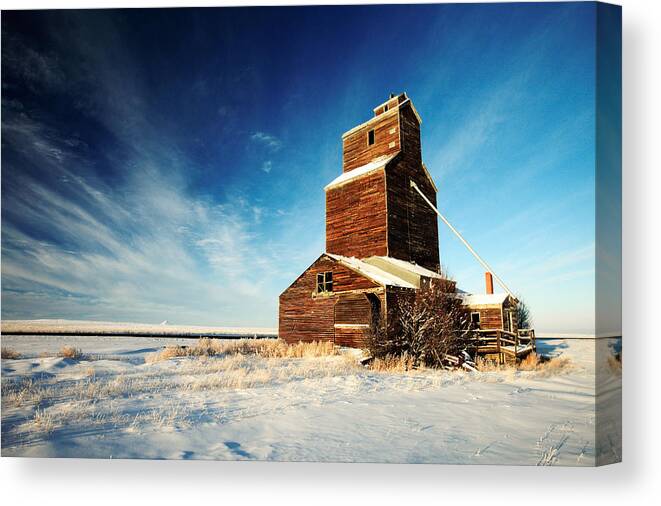 Grain Elevator Canvas Print featuring the photograph Granary Chill by Todd Klassy