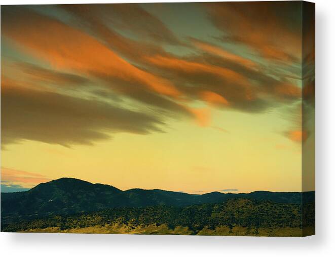 Chatfield State Park Canvas Print featuring the photograph Hailing The Sky by John De Bord