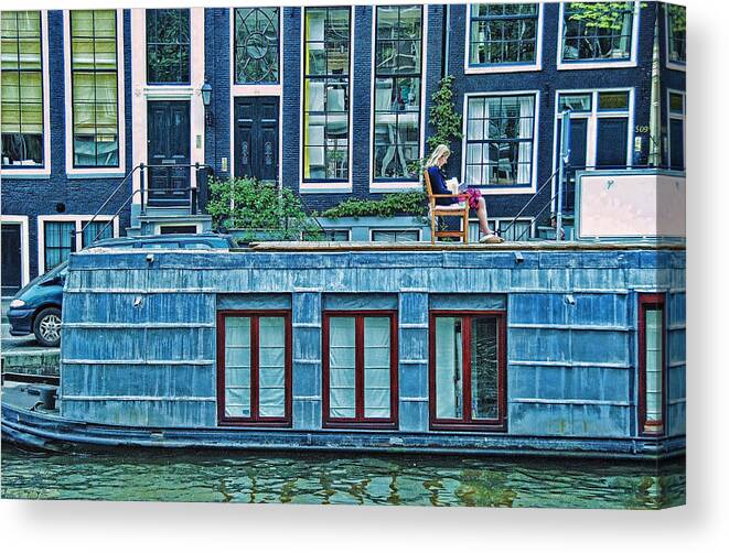 Amsterdam House Boat Canvas Print featuring the photograph Amsterdam Houseboat 1 by Allen Beatty