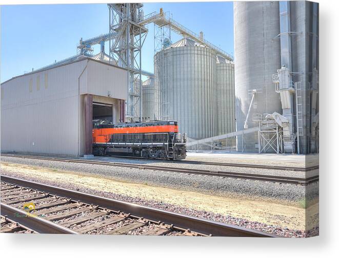 5405 Canvas Print featuring the photograph Industrial Switcher 5405 by Jim Thompson
