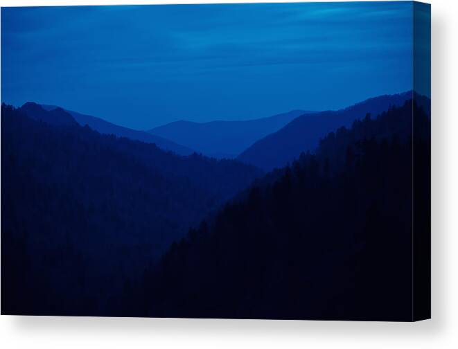 Great Smoky Mountains Canvas Print featuring the photograph Into the Blue by Richard Leighton
