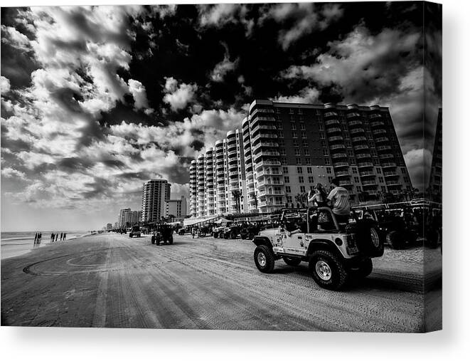 Daytona Beach Canvas Print featuring the photograph Jeep Beach Daytona by Kevin Cable