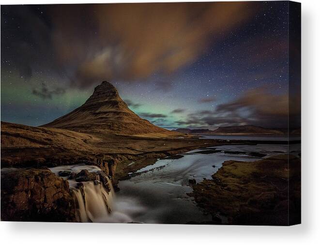 Beach Canvas Print featuring the photograph Kirkjufell Mountain by Andres Leon