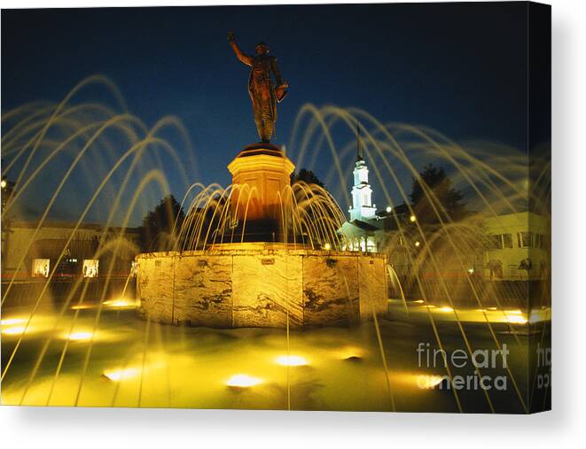 Lafayette Canvas Print featuring the photograph Lafayette Square And Fountain, Georgia by Jeffrey Greenberg