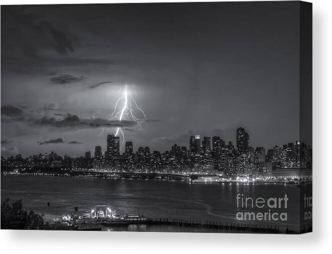 Clarence Holmes Canvas Print featuring the photograph Lightning Over New York City VI by Clarence Holmes