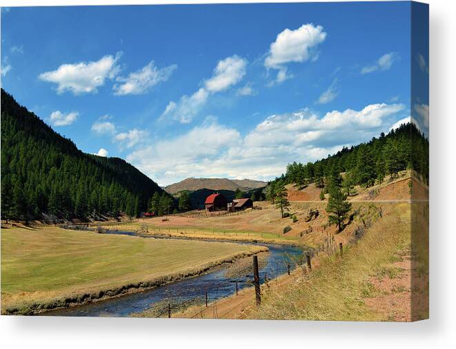 Valley Canvas Print featuring the photograph Living In The Valley by Angelina Tamez