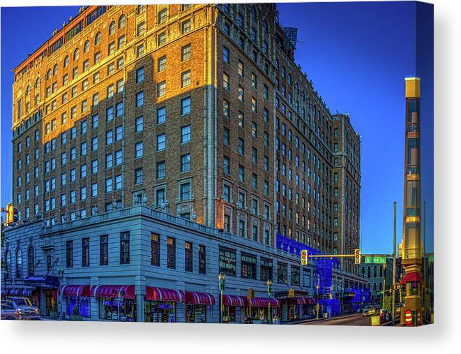 Peabody Hotel Canvas Print featuring the photograph Memphis Peabody Hotel by Barry Jones