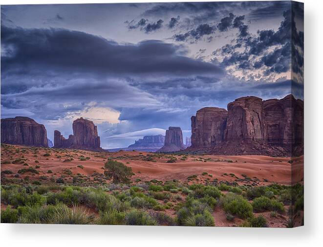 Arizona Canvas Print featuring the photograph Monument Valley AZ DSC03299 by Greg Kluempers