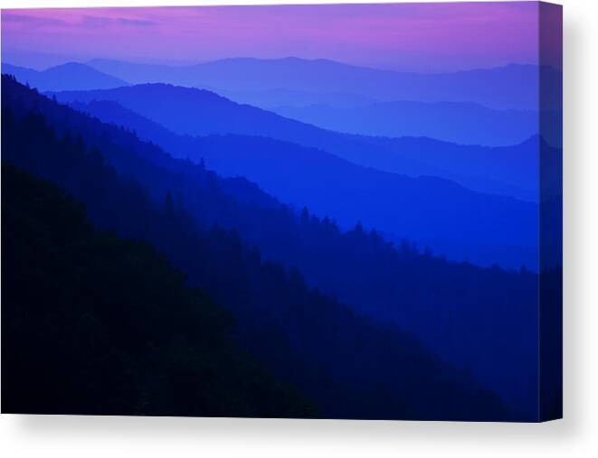 Sunrise Canvas Print featuring the photograph Morning Light by Andrew Soundarajan