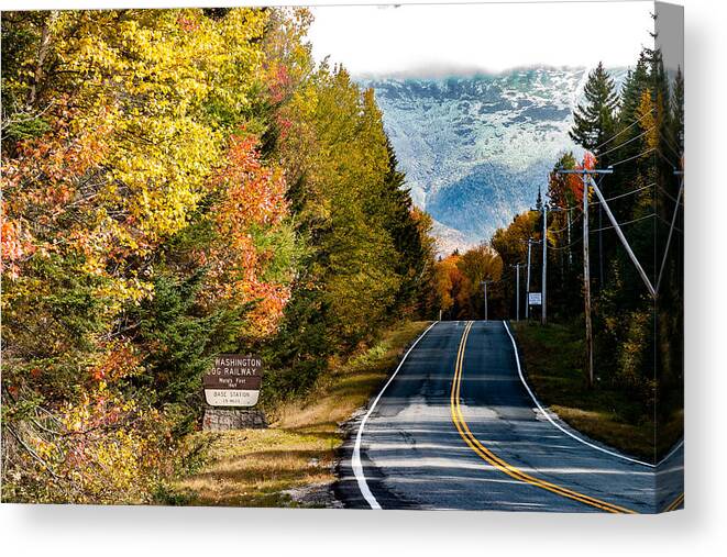 Snowliage Canvas Print featuring the photograph Mount Washington in autumn by Jeff Folger