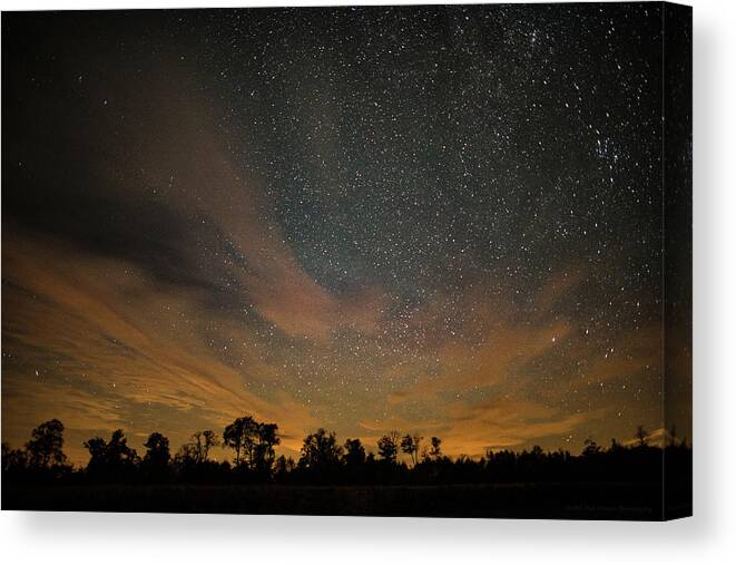 Night Canvas Print featuring the photograph Northern Sky at Night by Phil Abrams