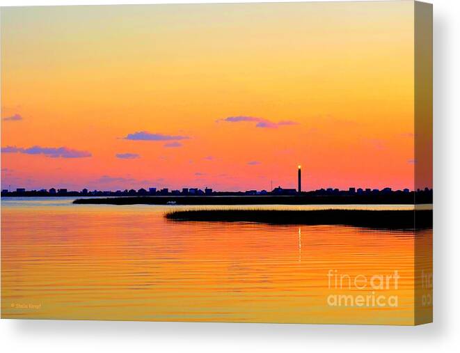 Art Canvas Print featuring the photograph Oak Island Lighthouse Sunset by Shelia Kempf