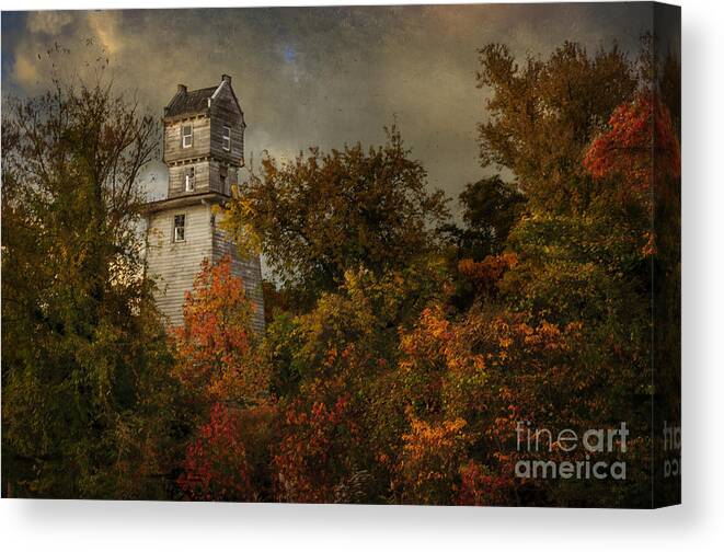 (calm Or Still) Canvas Print featuring the photograph Oakhurst Water Tower by Debra Fedchin