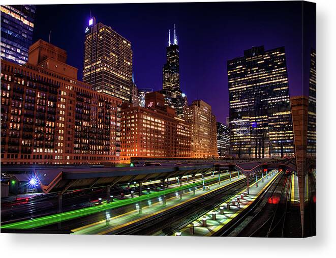 Chicago Canvas Print featuring the photograph OTC by Raf Winterpacht