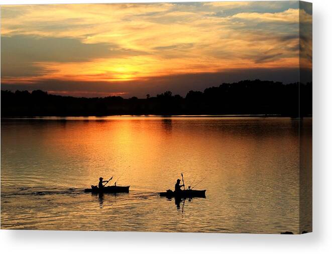 Kayak Canvas Print featuring the photograph Paddling Back To Camp by J Laughlin