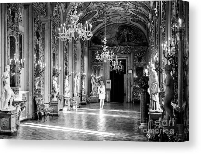 Palazzo Canvas Print featuring the photograph Palazzo Doria Pamphilj, Rome Italy by Perry Rodriguez