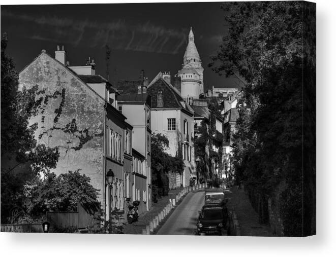 Paris Canvas Print featuring the photograph Paris - Montmartre Streetscape 002 BW by Lance Vaughn