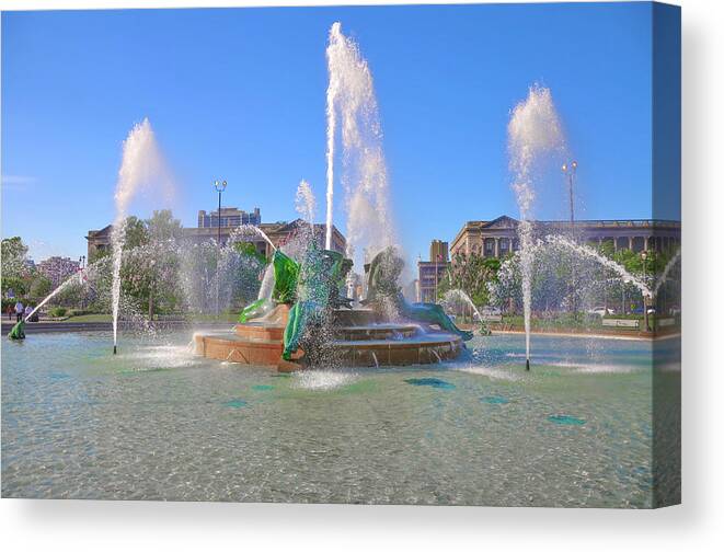 Philadelphia Canvas Print featuring the photograph Philadelphia - Swann Fountain at Logan Square by Bill Cannon