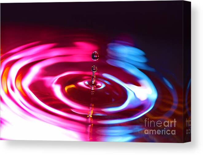 Water Canvas Print featuring the photograph Physics of Water 1 by Jimmy Ostgard