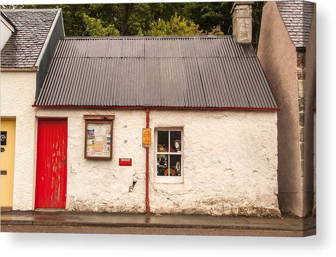 Cottage Canvas Print featuring the photograph Plockton Cottage by Kathleen McGinley