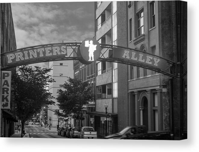 Downtown Nashville Canvas Print featuring the photograph Printers Alley by Robert Hebert
