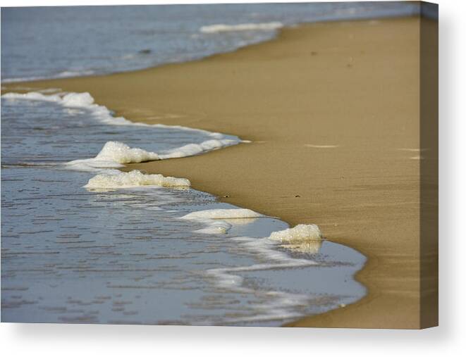 Wave Canvas Print featuring the photograph Receding Wave by Bob Decker