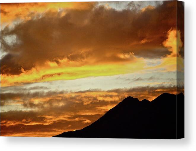Sunset Canvas Print featuring the photograph Reminds Me by Diana Hatcher