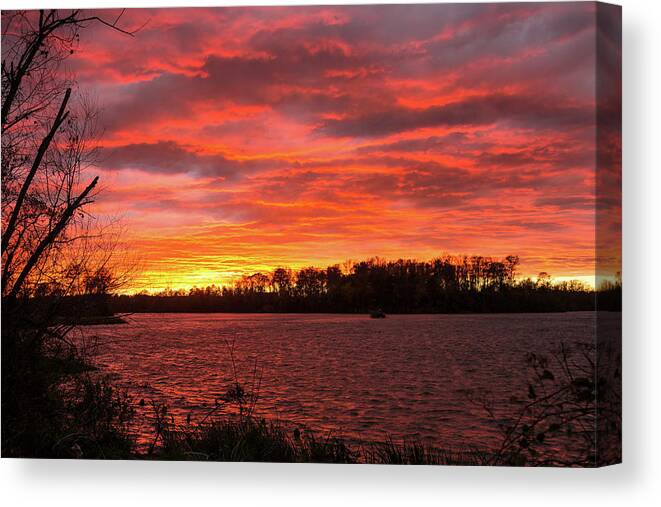 Rivers Bend Sunset Canvas Print featuring the photograph Rivers Bend Sunset by Jemmy Archer