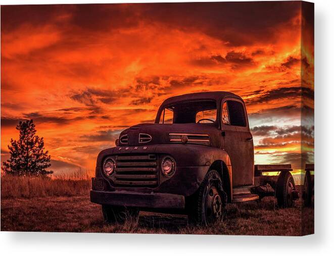 1948 Canvas Print featuring the photograph Rusty Truck Sunset by Dawn Key