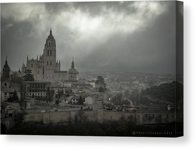 Segovia Canvas Print featuring the photograph Segovia's Cathedral by Henri Irizarri