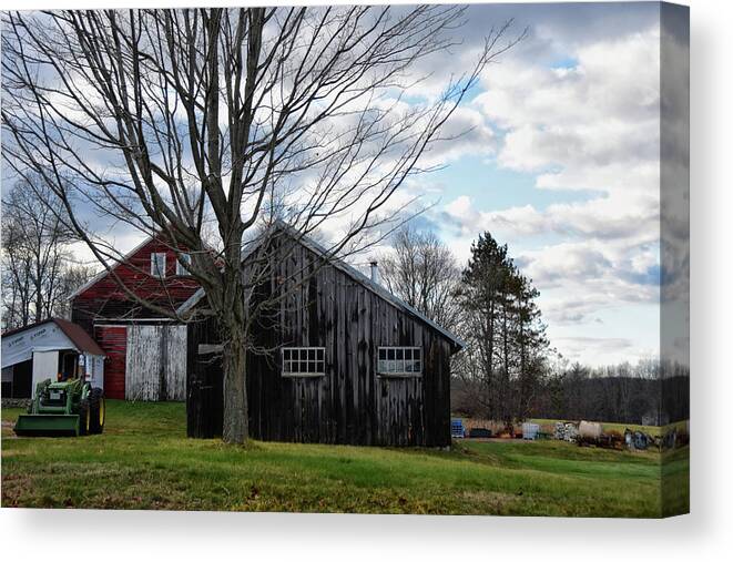 Landscape Canvas Print featuring the photograph Shaw Hill Farm by Tricia Marchlik