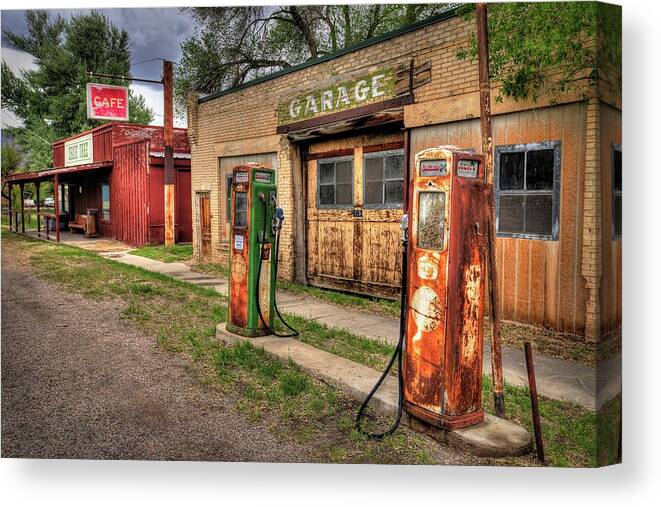 Utah Canvas Print featuring the photograph Sinclair Garage by Ryan Smith