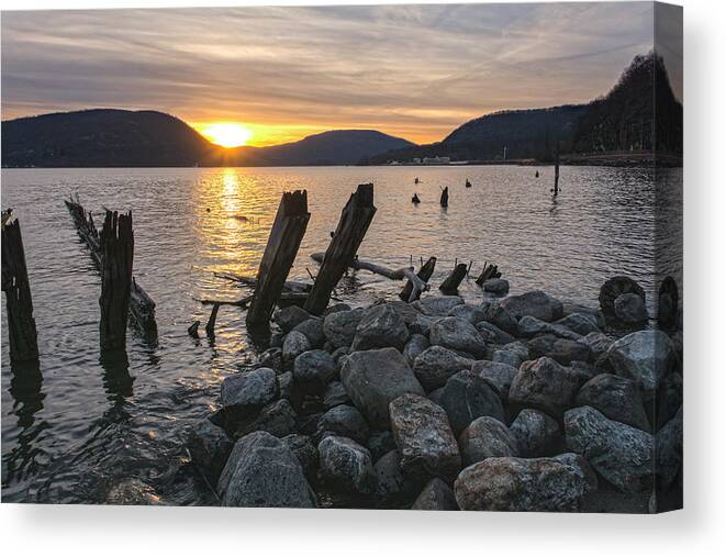 Peekskill Landing Park Canvas Print featuring the photograph Sleepy Waterfront Dream by Angelo Marcialis
