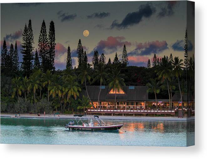 Beach Canvas Print featuring the photograph South Pacific Moonrise by Steve Darden