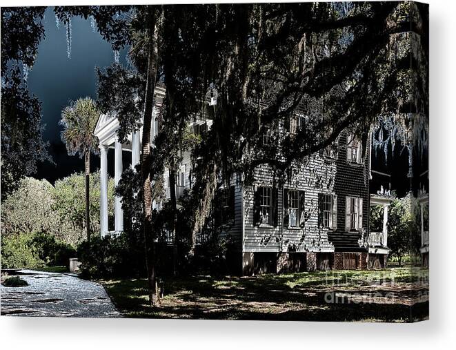 Mcleod Plantation Canvas Print featuring the photograph Spooky Plantation by Dale Powell