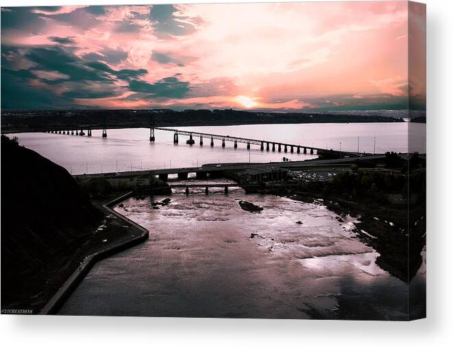 St. Lawrence River Canvas Print featuring the photograph St. Lawrence Sunset by G Lamar Yancy