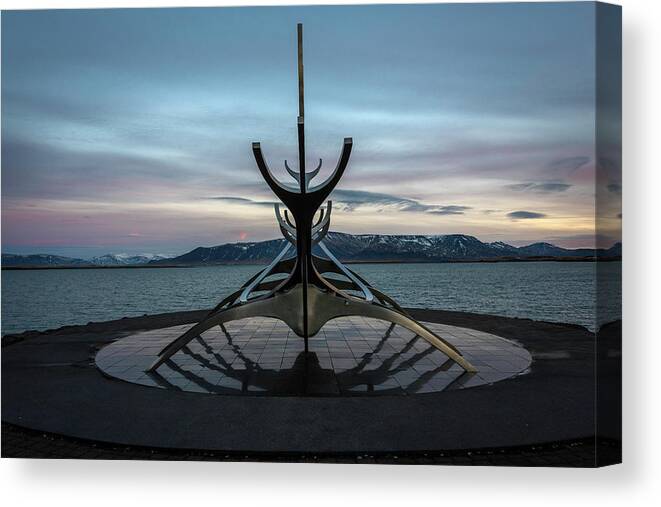  Canvas Print featuring the photograph Sun Voyager at Dawn by Scott Cunningham