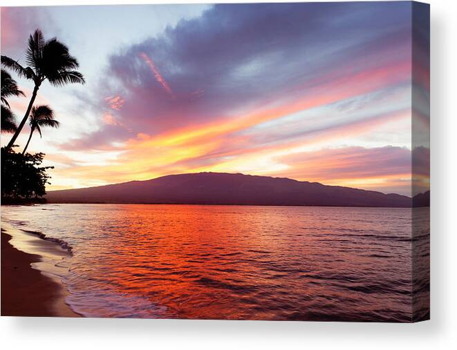 Beaches Canvas Print featuring the photograph Sunrise at Ma'alaea Maui by David Olsen