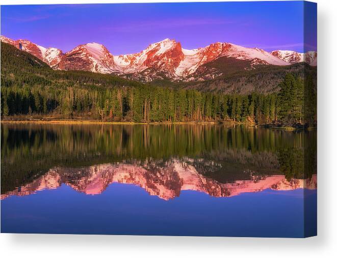 Sunrise Canvas Print featuring the photograph Sunrise at Sprage Lake by Darren White