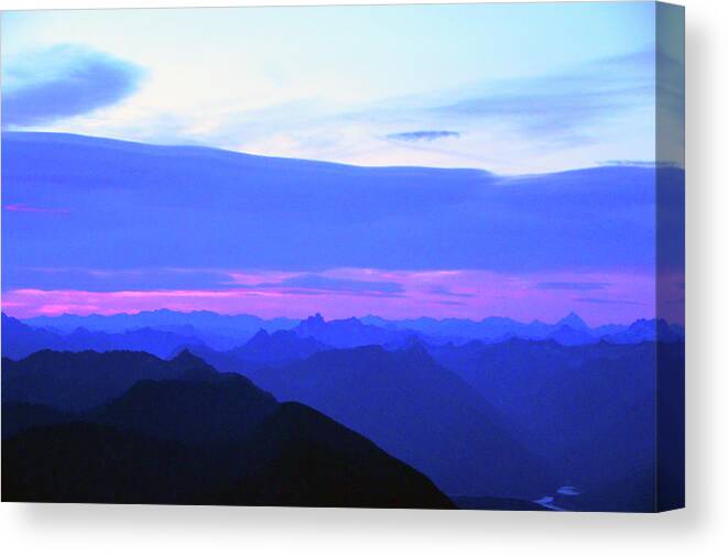  Canvas Print featuring the photograph Sunrise from Pilchuck Summit by Brian O'Kelly