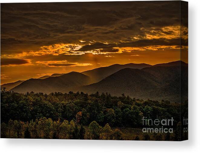 Sunrise Canvas Print featuring the photograph Sunrise in Cades Cove Great Smoky Mountains Tennessee by T Lowry Wilson