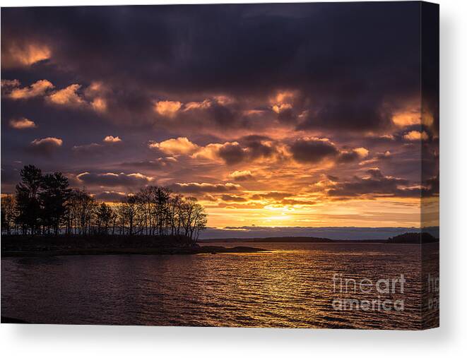 Art Canvas Print featuring the photograph Sunrise over Winslow Park by Benjamin Williamson