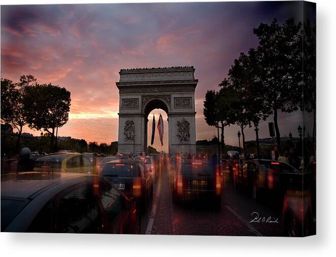 Arch De Triumph Canvas Print featuring the photograph Sunset at the Arch De Triumph by Frederic A Reinecke