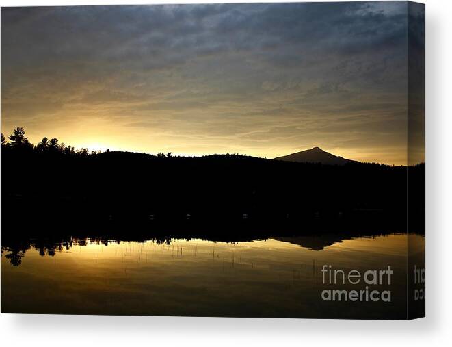 Sunset Canvas Print featuring the photograph Sunset in NH by Deena Withycombe