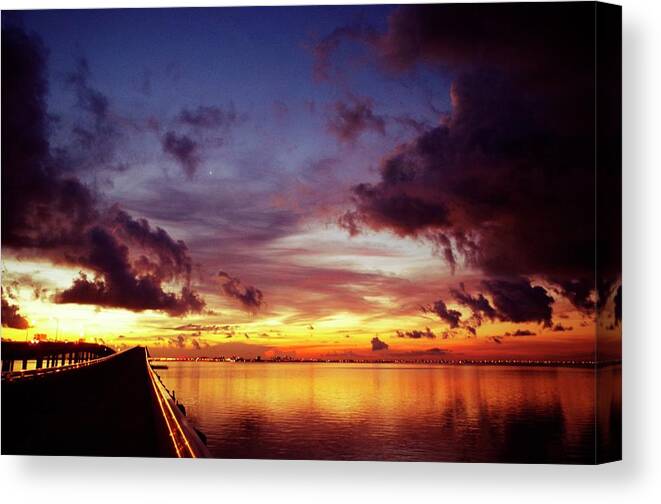 Sunrise Canvas Print featuring the photograph Tampa Dawn by Stoney Lawrentz