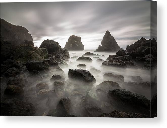 Trinidad California Canvas Print featuring the photograph Tepona Point by Lee Harland