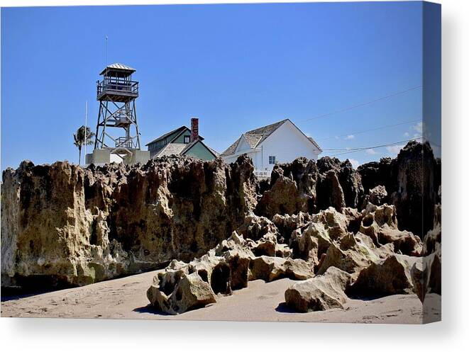 Beach Canvas Print featuring the photograph The House of Refuge by Carol Bradley