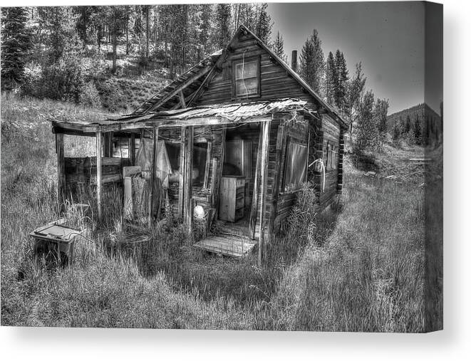 Farm Canvas Print featuring the photograph The Shanty Home by Richard J Cassato