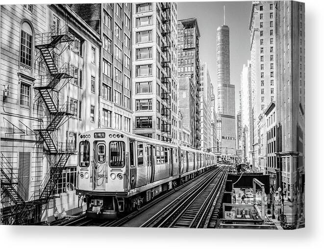 B/w Canvas Print featuring the photograph The Wabash L Train in Black and White by David Levin