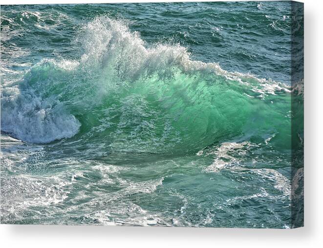 Sea Canvas Print featuring the photograph The Wave by Joachim G Pinkawa
